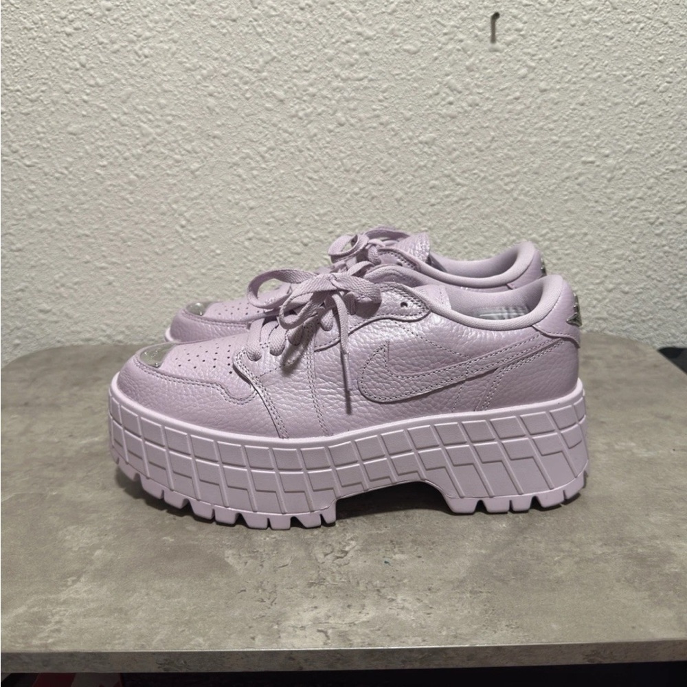 Size 9.5 Womens Nike Air Jordan 1 Low Brooklyn Low Doll HF3184-500 Shoes (NEW) - Picture 2 of 8